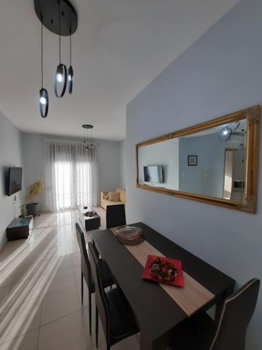 Two Bedroom Modern Apartment Komotini Exterior photo