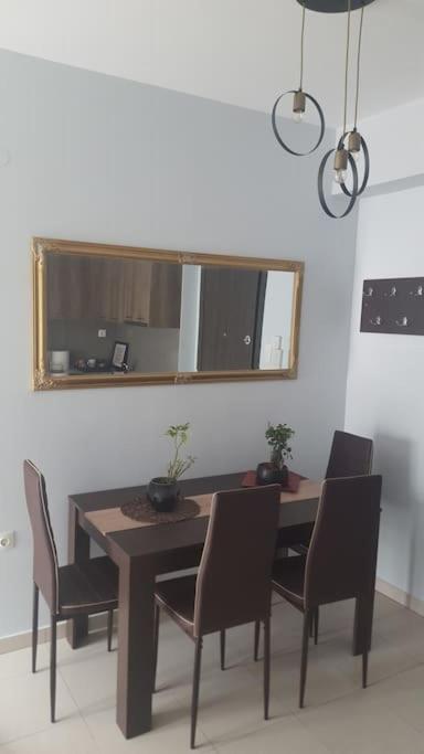 Two Bedroom Modern Apartment Komotini Exterior photo